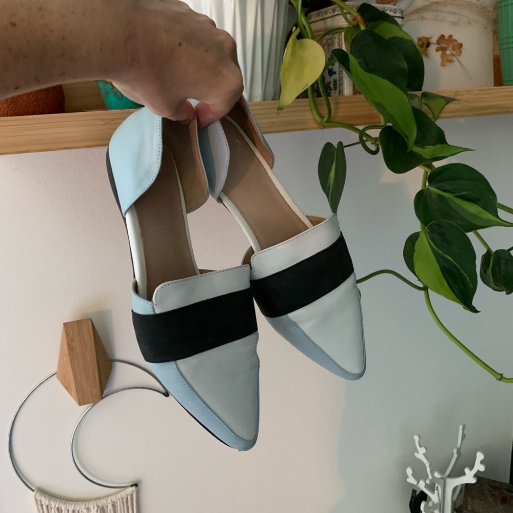 Shelly’s London Genuine leather 3 tones pointy flats
